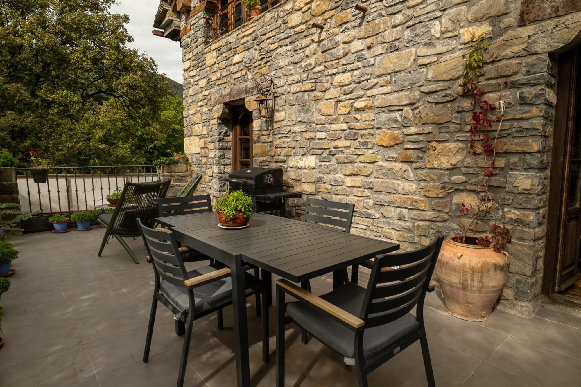 Casa Maria Berna Villa Sarvisé Екстериор снимка